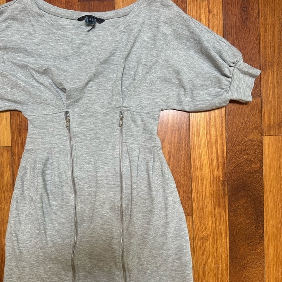 French Connection | Grey jersey short sleeve bodycon dress with zippers size 6 - Picture 3 of 8